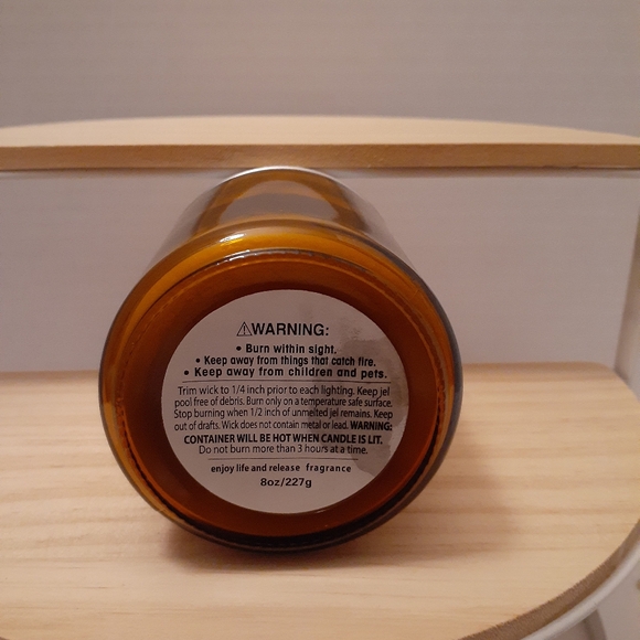 ✂️3/$15 Scented Candle in Glass Jar - Picture 2 of 3